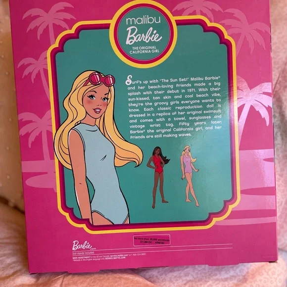 Mattel Signature 50th Anniversary Set of 1971 Malibu Barbie - Picture 3 of 6